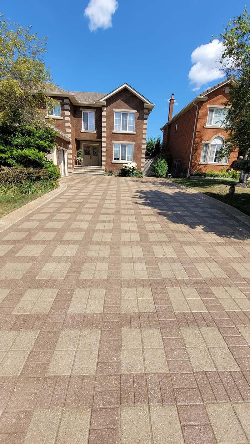 Photo Gallery | Driveway and interlocking sealing Toronto & Vaighan