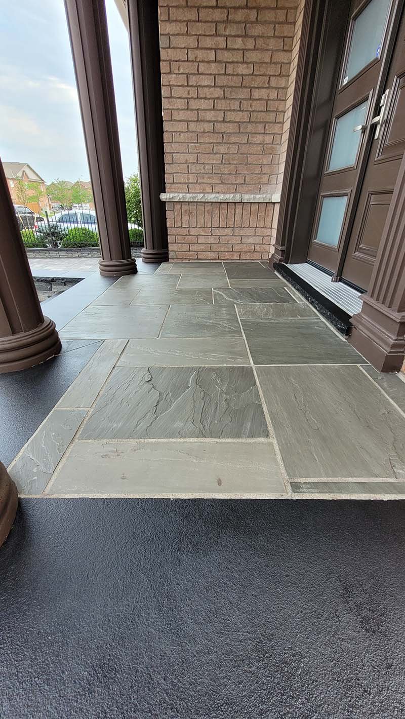 Photo Gallery | Driveway and interlocking sealing Toronto & Vaighan
